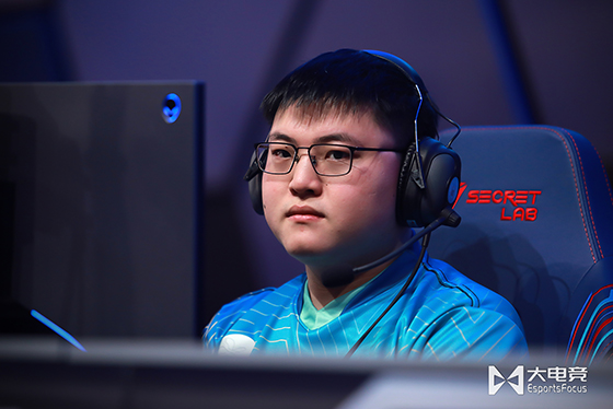 C9鏖战CLG,Doinb关键团战开团秒人强强对话成都决赛之夜,技惊四座 C9鏖战CLG,Doinb关键团战开团秒人强强对话成都决赛之夜,技惊四座