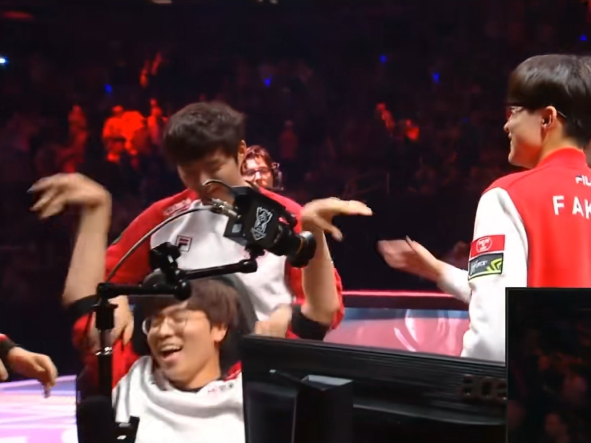 开云平台-TES力克CLG，Ruler团战一打五峡谷大战四强赛，留下经典瞬间